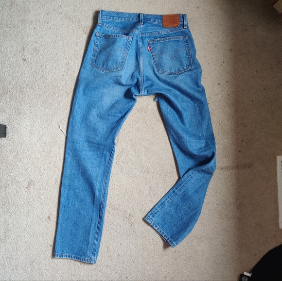 Levi's 501 Classic Fit Straight leg Ripped Distressed Jeans - Picture 5 of 11